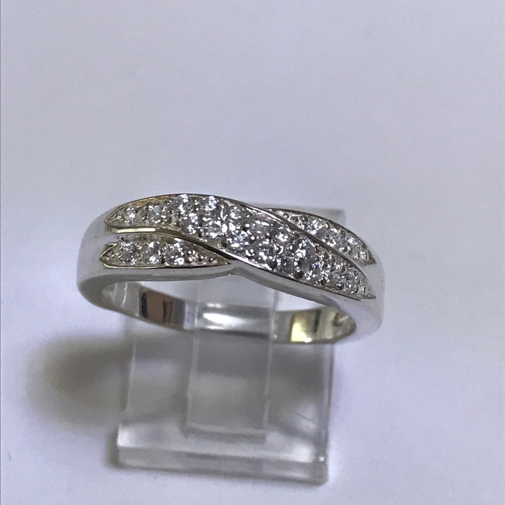 Sterling silver twisted CZ ring